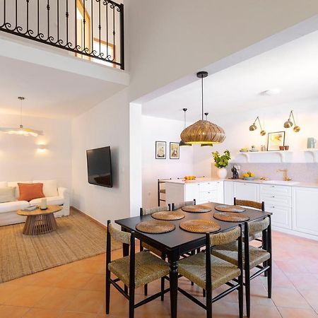 Apartman Luri Sutivan Esterno foto
