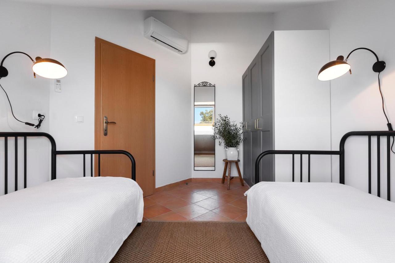 Apartman Luri Sutivan Esterno foto