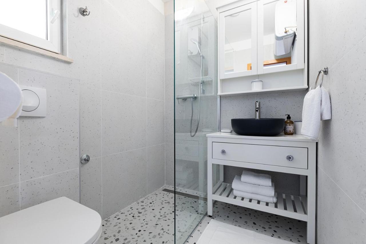 Apartman Luri Sutivan Esterno foto