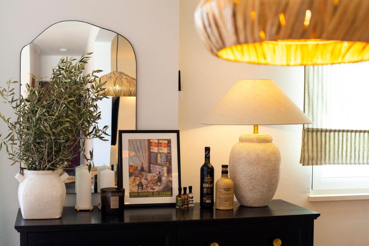 Apartman Luri Sutivan Esterno foto